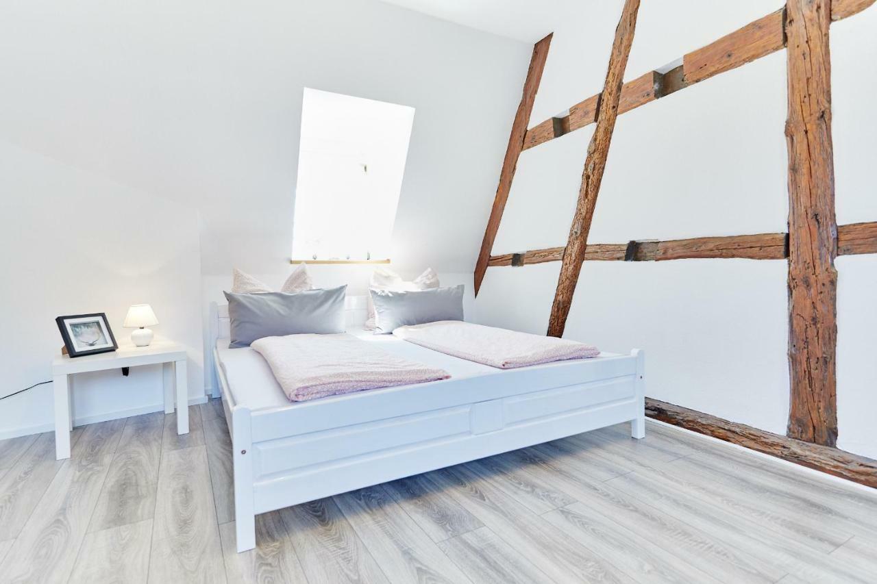 Wunderschoene Maisonette-Wohnung Fuer Bis Zu 10 Personen エッテンハイム エクステリア 写真