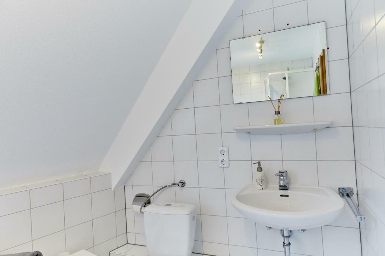 Wunderschoene Maisonette-Wohnung Fuer Bis Zu 10 Personen エッテンハイム エクステリア 写真