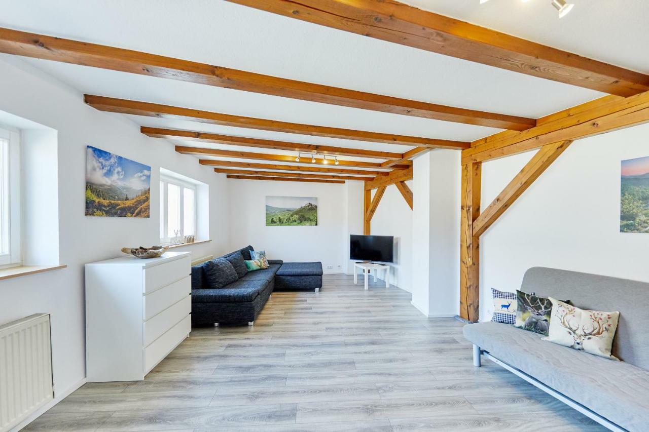 Wunderschoene Maisonette-Wohnung Fuer Bis Zu 10 Personen エッテンハイム エクステリア 写真